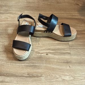 brand new Steve Madden espadrille platform sandals - black size 7